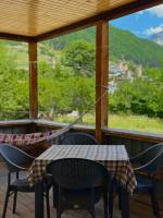 Vakos Guest House - Chambres d'hôtes Mestia
