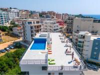 1bd Luxury Waterfront Apartment with Shared Rooftop Pool - B&B Antivari
