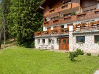 Casa Cosulich, elegant with furnished patio and dolomites View - Ferienwohnung Cortina d’Ampezzo