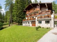 Casa Cosulich, elegant with furnished patio and dolomites View - Ferienwohnung Cortina d’Ampezzo