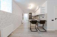 New Spacious Design Studio 7 Min Walk to Old Town - B&B Riga