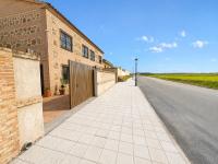 Casa La Bienvenida con patio y aparcamiento - Apartamentos Aloha Toledo - Chambres d'hôtes Nambroca