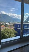 Sunny apartment with phenomenal view in Lugano City Center - Chambres d'hôtes Lugano