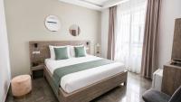 Zimmer mit Kingsize-Bett