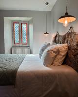 Le Château de Saint-Angel, Le Manoir du Rigouneix, 5 minutes A89, nature, calme, sauna, CLIMATISATION - Chambres d'hôtes Saint-Angel