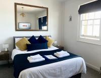 SEAFRONT SANCTUARY Beautiful Art Deco Apartment with Stunning City & Sea Views - B&B Brighton