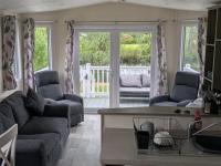 Static Caravan 2 Bed Sleeps 6 Overlooking Water - Bed and Breakfast Northampton