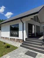 White House - B&B Khudlovo