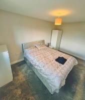 23 Somerwood close LM - B&B Long Marton