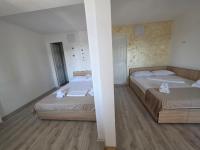 Chambre Familiale avec Salle de Bains
