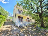 NIVES Apartments with balcony - B&B Cirquenizza