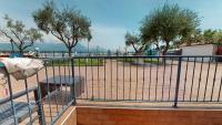 Spiaggia Apartment by Booking Garda Lake - B&B Manerba del Garda