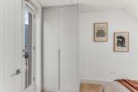 Bright Modern 2-Bed Family Mews House Holland Park - B&B London