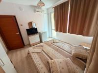 Guest House Dayana Double Room 1 - B&B Ravda