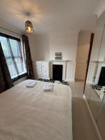 Stay at 48 - B&B Oulton