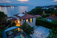 Villa Verde & Blue with Sea View - Chambres d'hôtes Omišalj