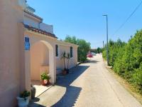 Luma Luxury Apartment - 5 min Walk to the Beach - Ferienwohnung Sutomišćica