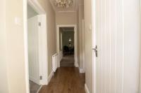 The Lennox Residence 2BR Wi-Fi Free Parking - Bed and Breakfast Dumbarton