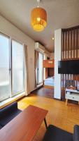 Poly Hostel Osaka - B&B Osaka