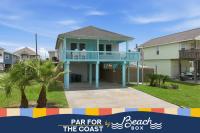 Par for the Coast with Putt Putt Green Near the Beach - B&B Galveston