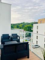 Bałtycka Bryza - baseny, jacuzzi, sauny, sala zabaw, do plaży 400m płaskie dojście - Chambres d'hôtes Jastrzębia Góra