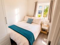 Modern Private Rooms with Free Parking & Shared Facilities - B&B Cirencester