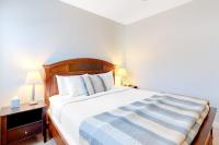 Cozy & Clean Second-Story Suite w/ Kitchenette & Free WiFi - Walk to the Harbor - B&B Northeast Harbor