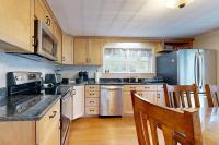 Boothbay Harbor Home with Water Views | Near Dining & Whale Watching - B&B Boothbay Harbor