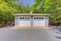 Inviting dog-friendly home with firepit & Ping-Pong - near Acadia National Park - B&B Ellsworth