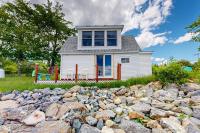Cozy Studio with Lofted Sleeping Space and Great Water View - B&B Surry