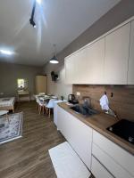 Vjollcas guesthouse - B&B Pogradec