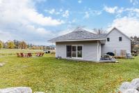 Spacious country home with water views - near beach & Acadia National Park - Ferienwohnung East Lamoine