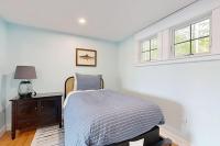 Stunning riverfront home, hot tub, BBQ, and washer & dryer - B&B Edgecomb