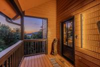 RidgeHaus - Modern Chalet Village Retreat - Chambres d'hôtes Gatlinburg