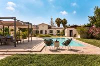 Garden House in Alicante with Infinity Pool - by Welcomely - B&B Benimagrell