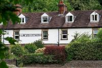 Old Lumford Cottage, Bakewell - Picturesque Riverside Property - Chambres d'hôtes Bakewell