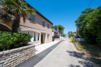Apartments with parking space Vir - 25155 - Bed and Breakfast Vir