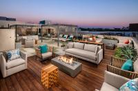 Modern 1BR in Santa Monica King Bed Rooftop Free Parking - Ferienwohnung Los Angeles