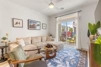 Modern Ground Floor 1BR W Pool Gym MER 9109 - Ferienwohnung San Marcos