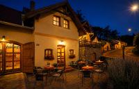 Egri Leányka Vendégház - B&B Eger