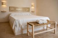 Chambre Lit Queen-Size - Vue sur Piscine
