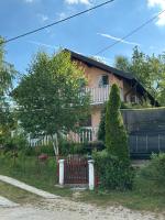 Vikendica Cokori - private pool and jacuzzi - Bed and Breakfast Banja Luka
