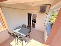Apartment Blanusa B - Bed and Breakfast Povljana