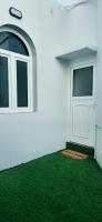 Stylish 2BR Escape Near Muscat City Centre - B&B Al Mawāliḩ al Janūbīyah