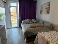 Soleil Bleu Beachfront Getaway - Beachfront Apartment with Sea View - Airport Meet & Greet - Nessebar - Chambres d'hôtes Nessebar