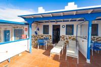 Appartement met 1 slaapkamer, een terras en uitzicht op zee.
