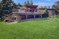 Charming Lakefront House with Outdoor Firepit, Washer/Dryer and Wifi - B&B Gouldsboro