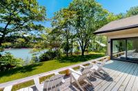 Water-view retreat with beach access, deck, grill, EV charger & lawn games - B&B Harpswell