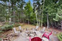 Lakefront home with private dock, canoe & kayak, fast WiFi, and firepit - dog OK - B&B Greenville