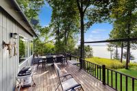 Oceanfront snowbird-friendly home on the beach with washer/dryer & fireplace - B&B Lincolnville